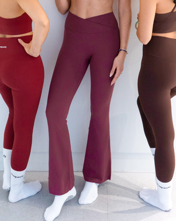 Berry Flared Leggings